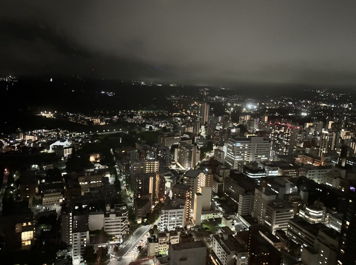 ウェスティンホテル仙台の最上階からの夜景